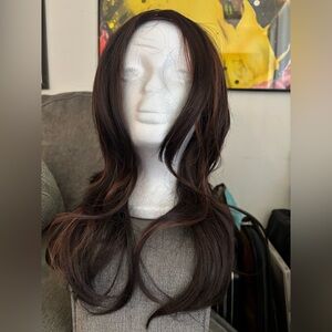 Elegant Brown Wavy Hair Wig